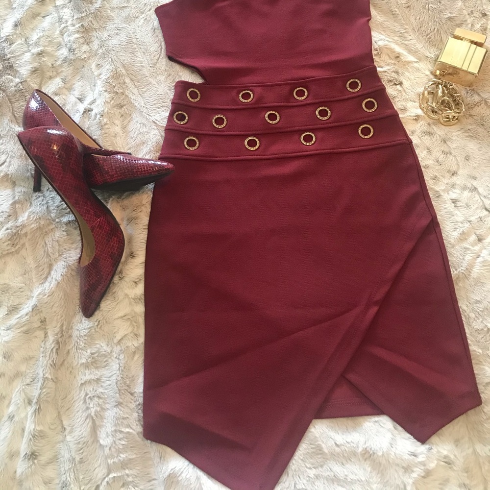Mesmerizing Asymmetry: Never-Worn Burgundy Dress